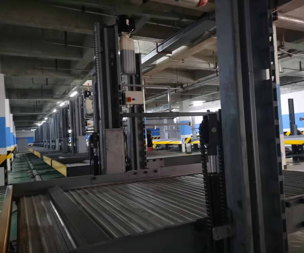 4柱機械立體車庫